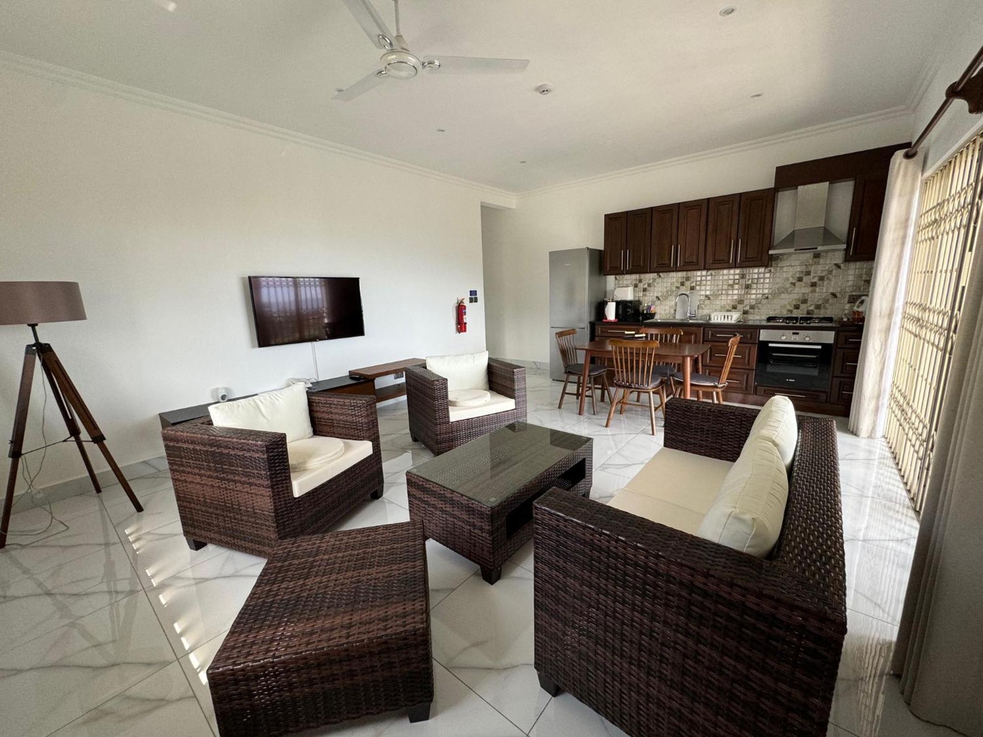 D'Offay Seaview Apartments بو فالون المظهر الخارجي الصورة
