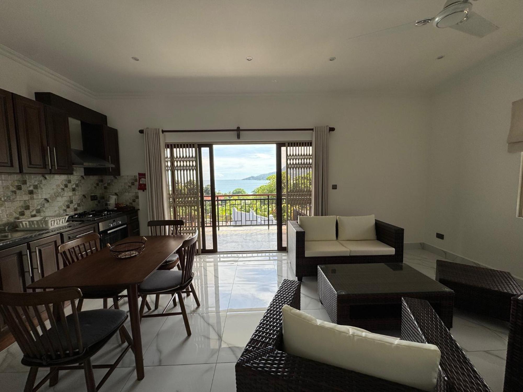D'Offay Seaview Apartments بو فالون المظهر الخارجي الصورة