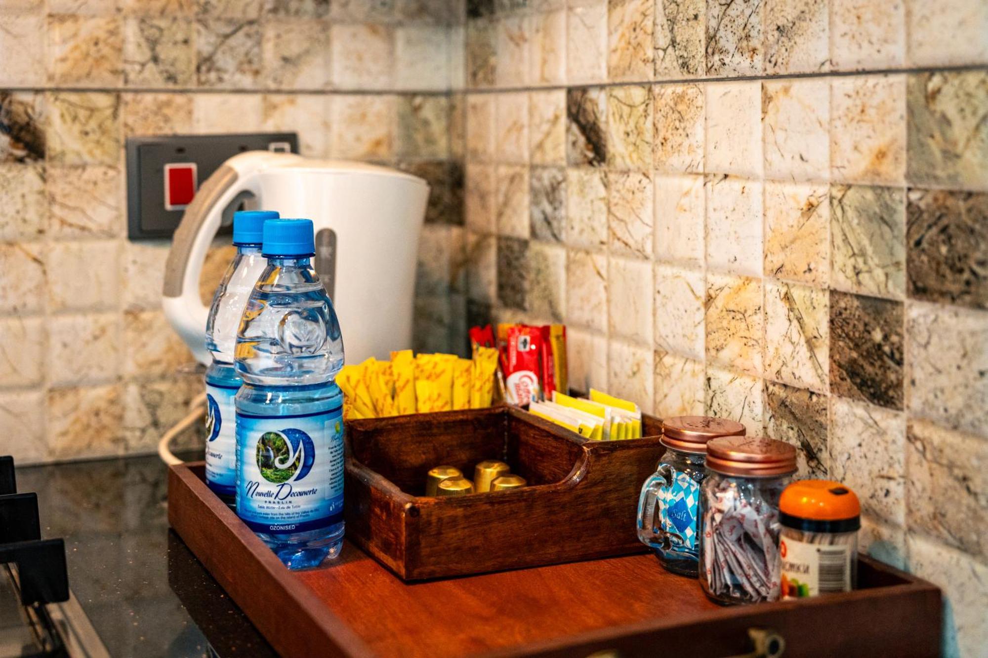 D'Offay Seaview Apartments بو فالون المظهر الخارجي الصورة