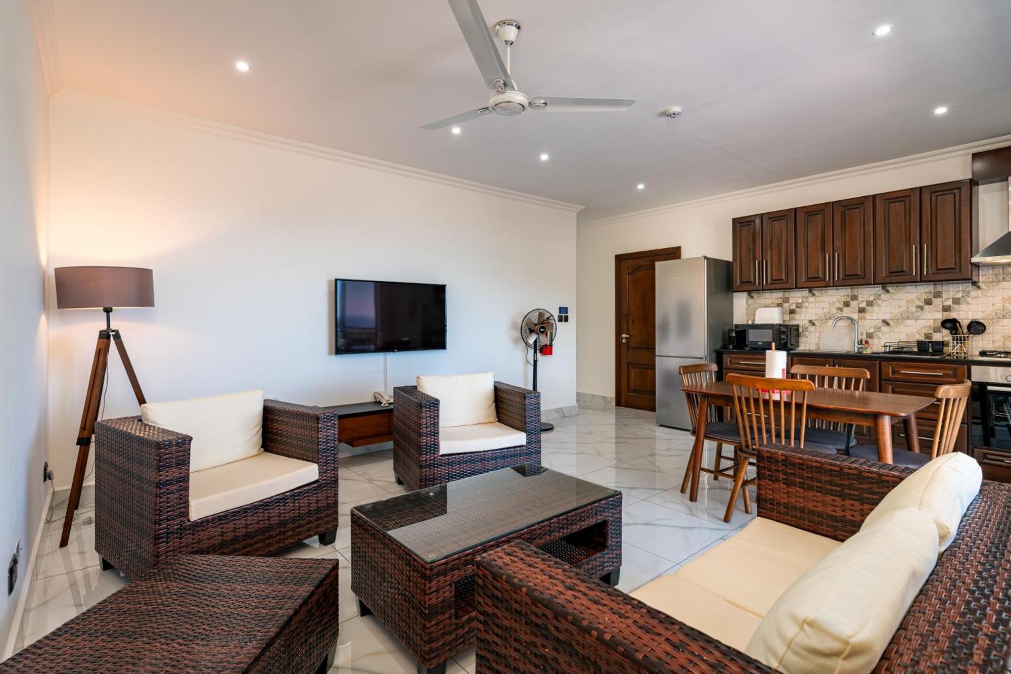 D'Offay Seaview Apartments بو فالون المظهر الخارجي الصورة