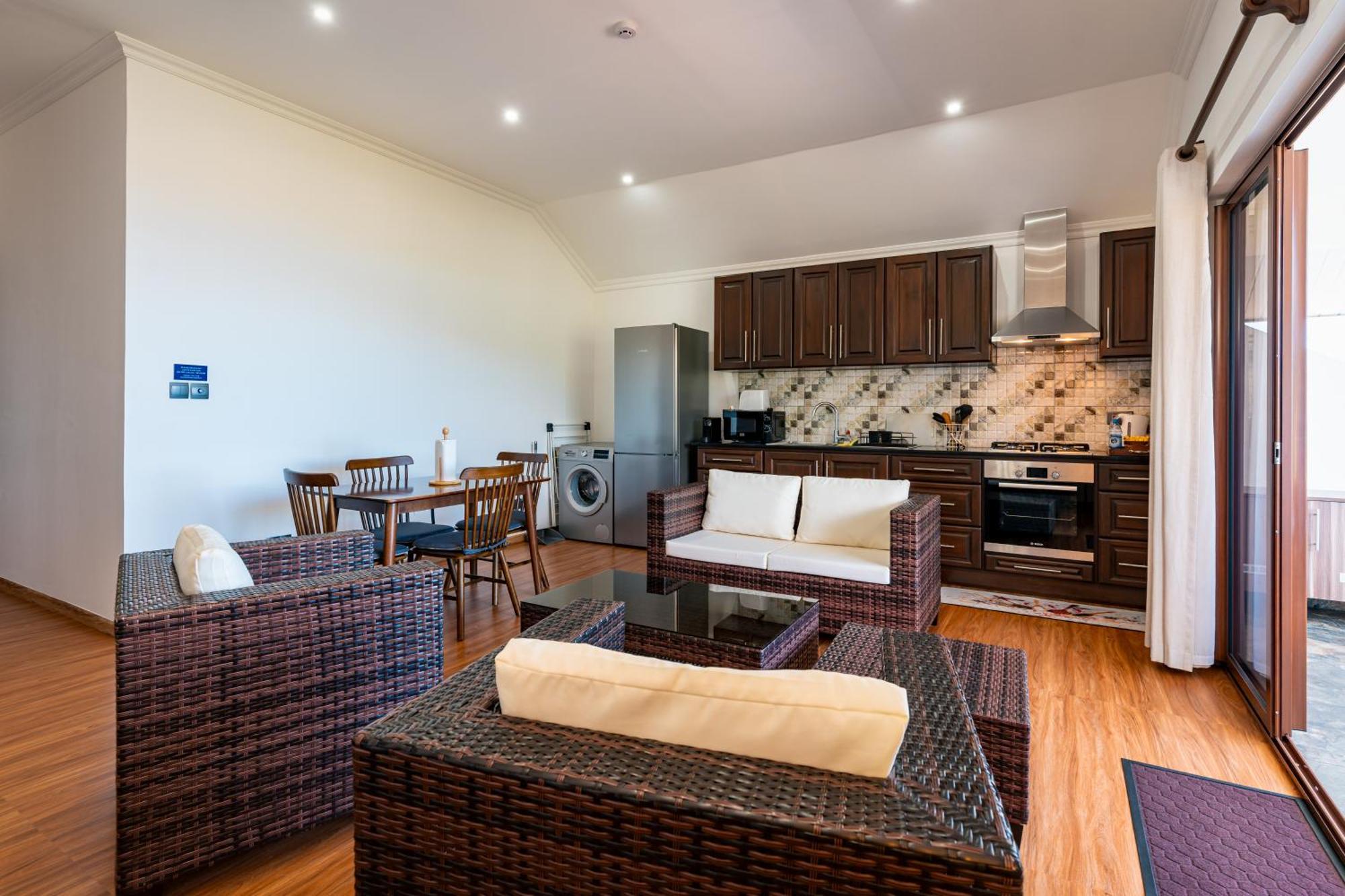 D'Offay Seaview Apartments بو فالون المظهر الخارجي الصورة